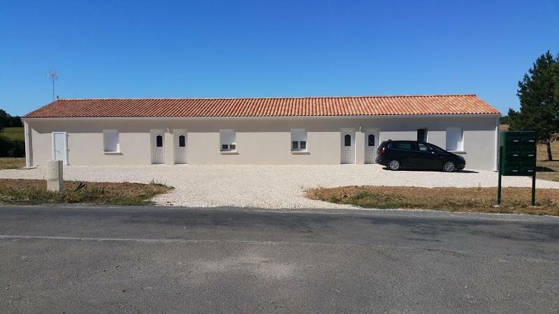 Ferienwohnung Hendia Jonzac Exterior foto
